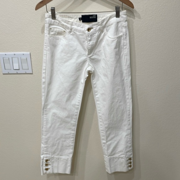 Love Moschino White Jeans—BEAUTIFUL!!Like New Condition!! Size 27